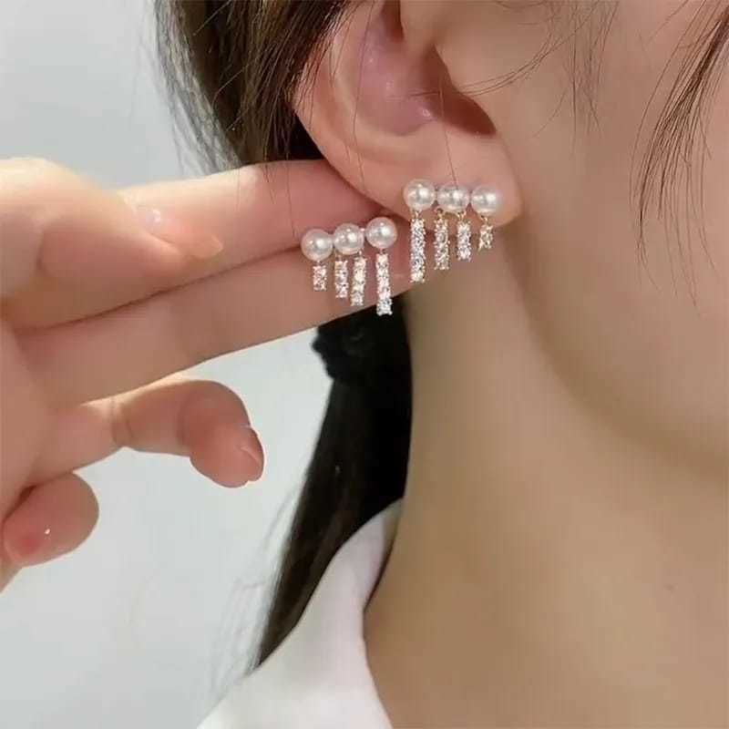 Pearl Rhinestones Stud