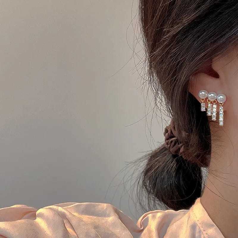 Pearl Rhinestones Stud