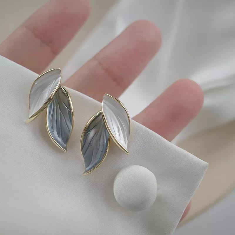 Leaf shape studs