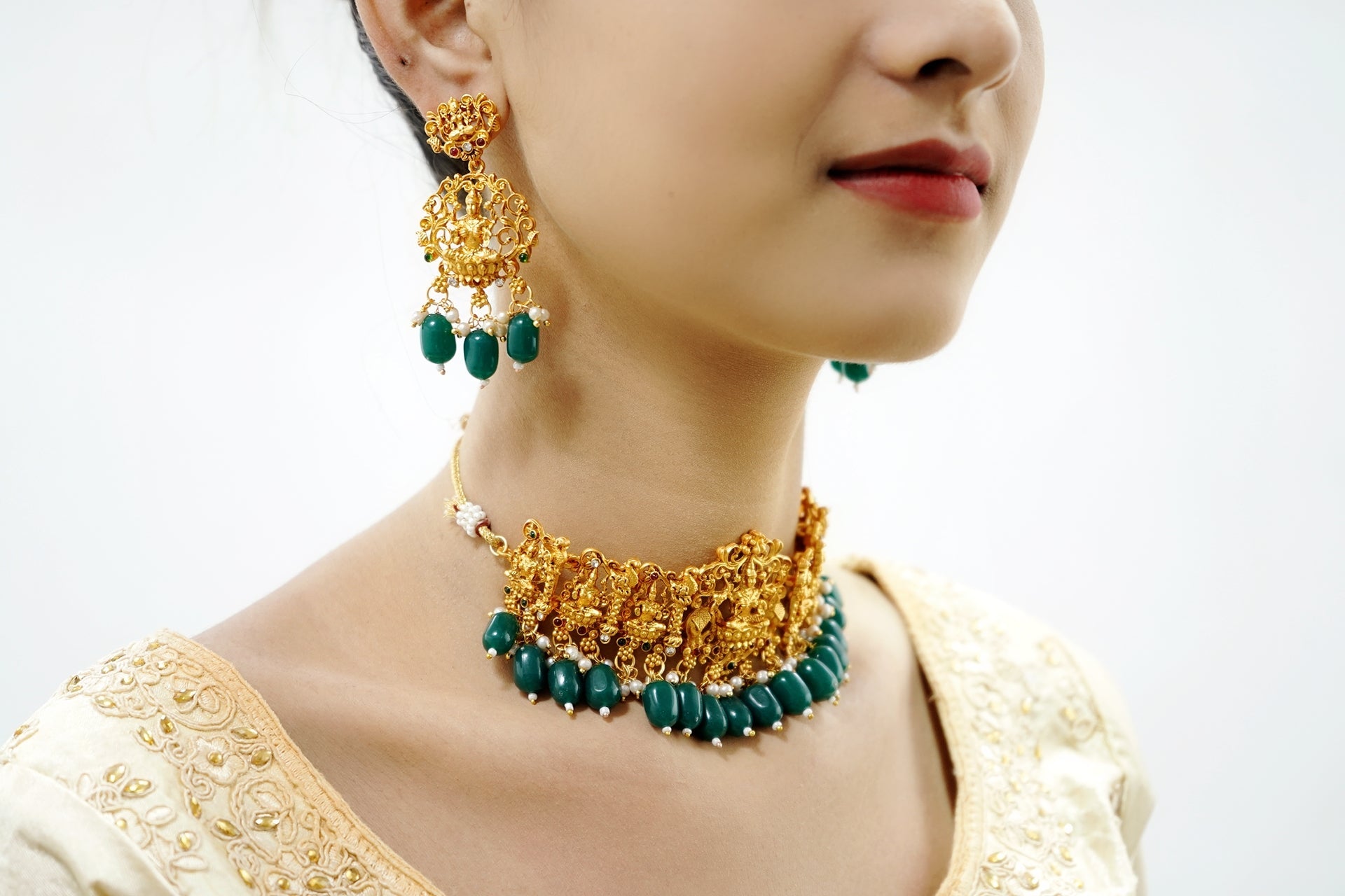 Golden Temple Choker Set