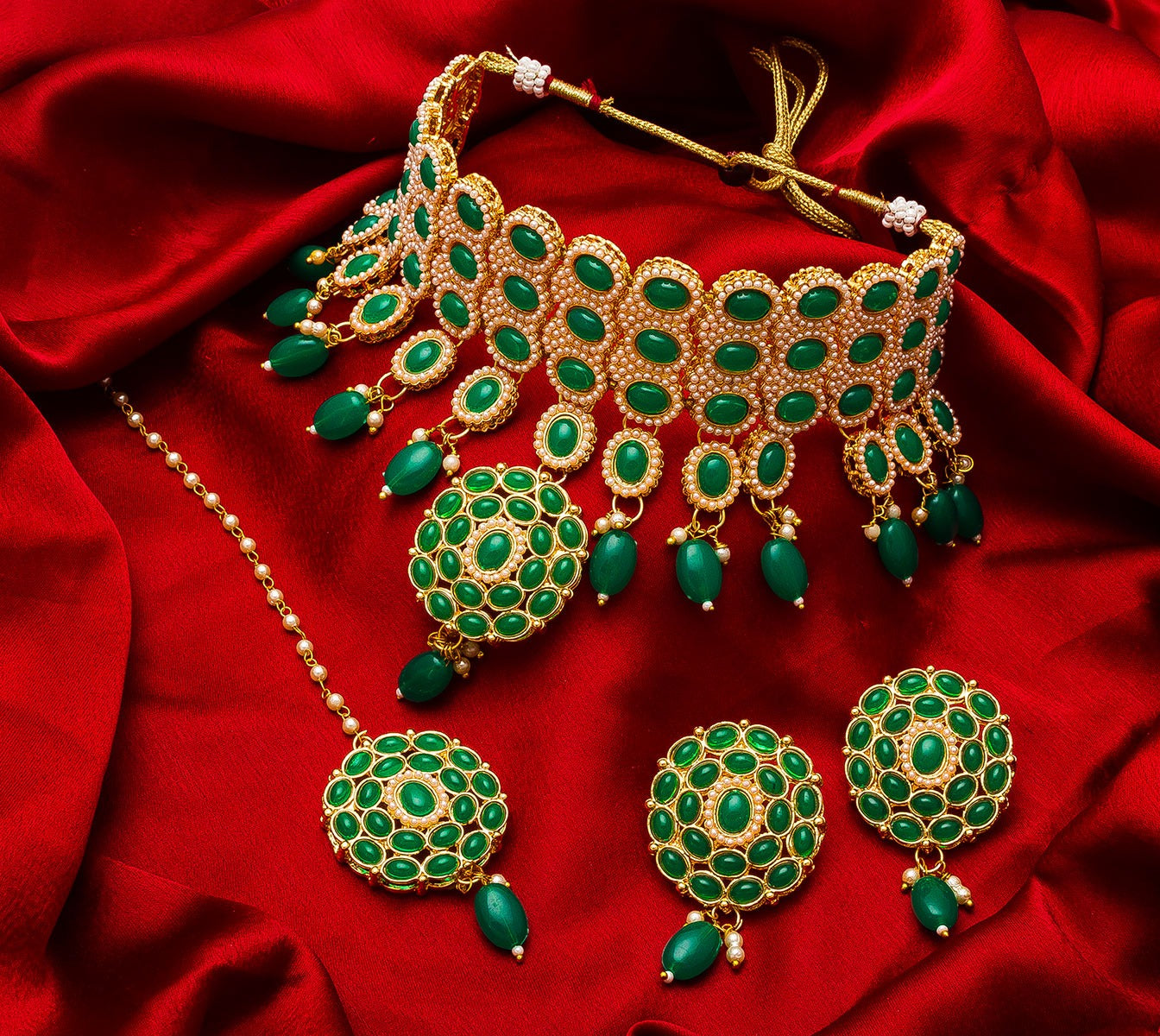 Green Contras Necklace