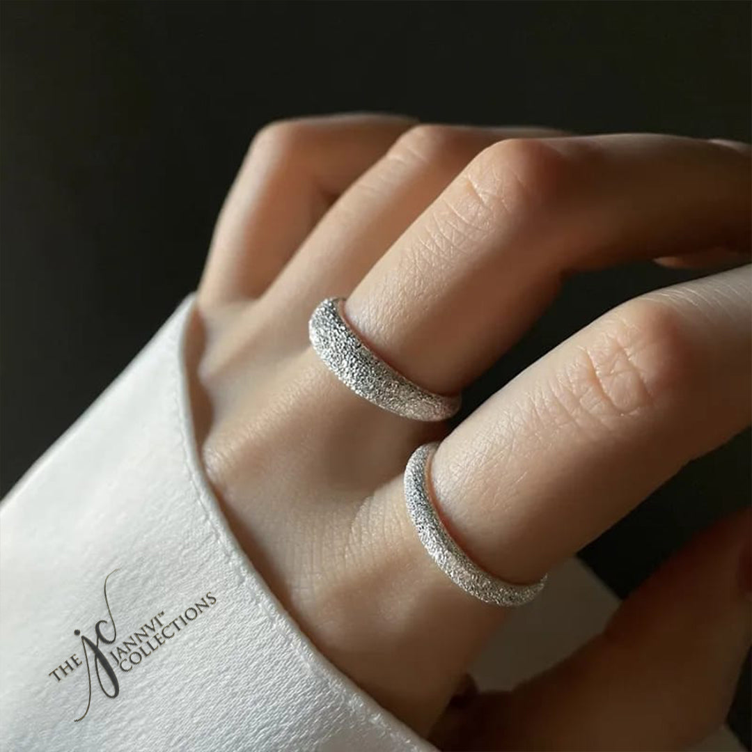 Sparkling rings set of 2