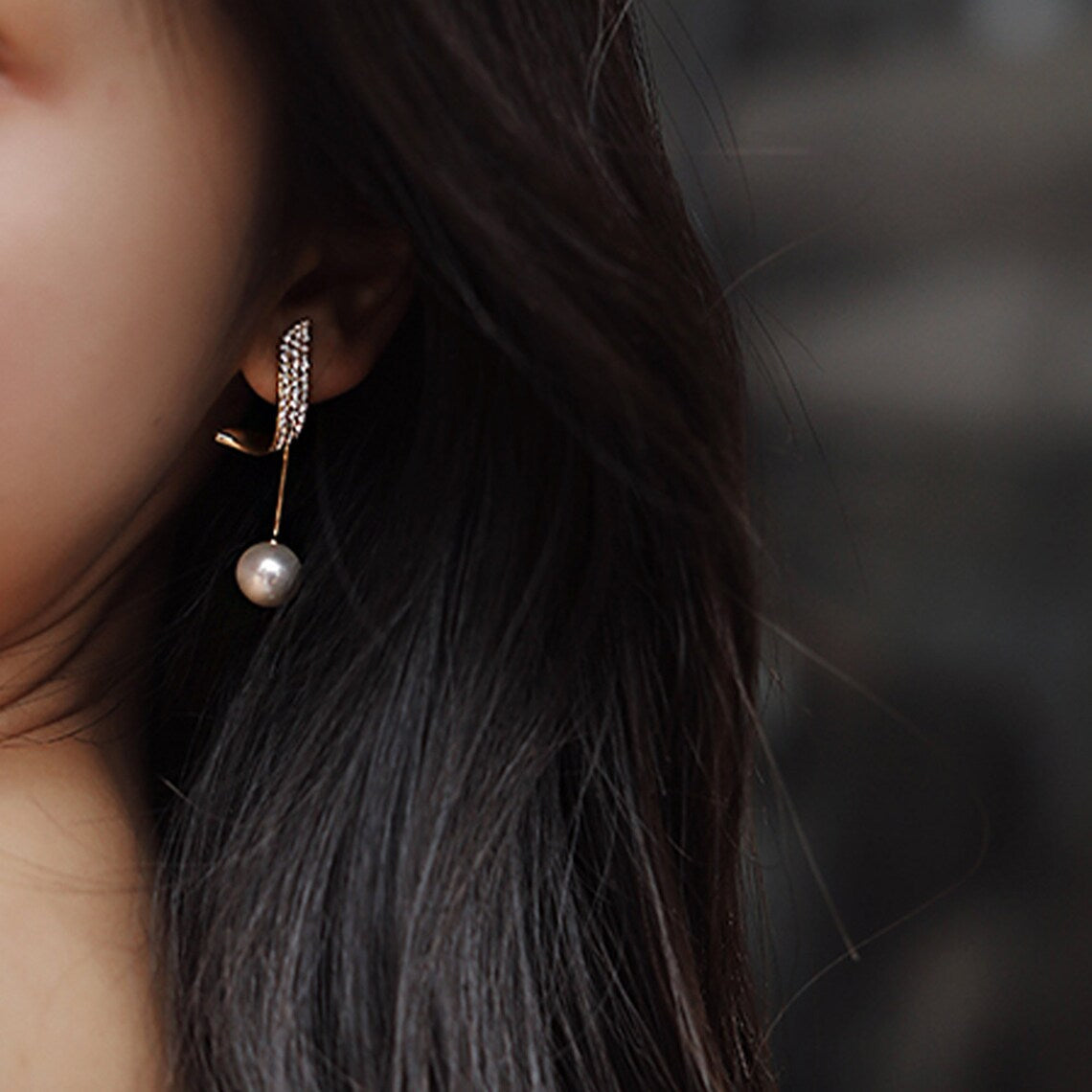 Celebrity Style tassel Stud